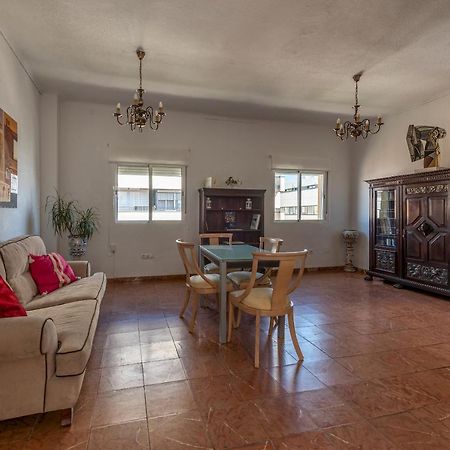 Wide And Traditional- 2Bd 1Bth- Gavidia Sevilla Buitenkant foto