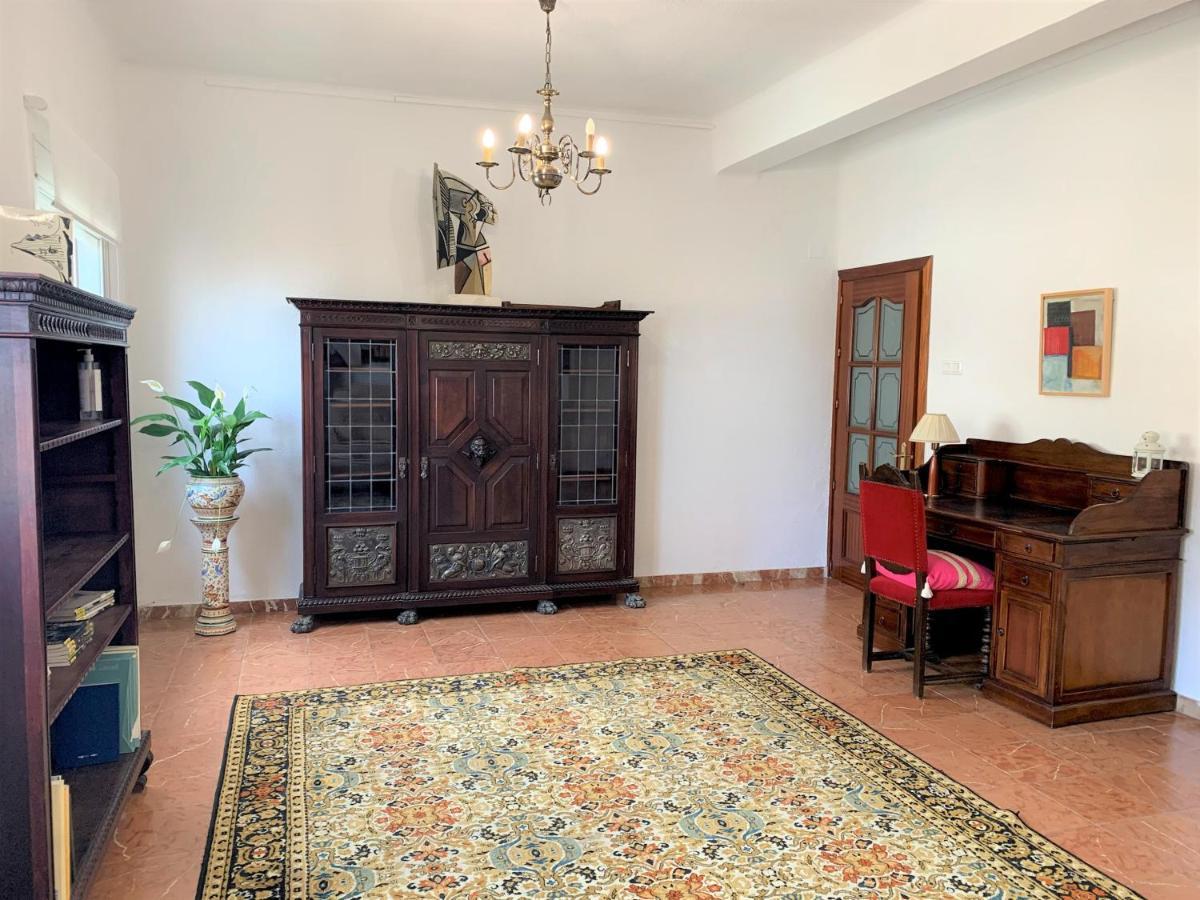 Wide And Traditional- 2Bd 1Bth- Gavidia Sevilla Buitenkant foto