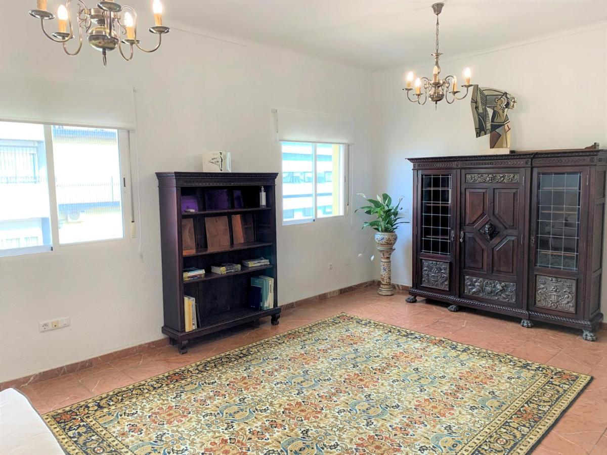 Wide And Traditional- 2Bd 1Bth- Gavidia Sevilla Buitenkant foto